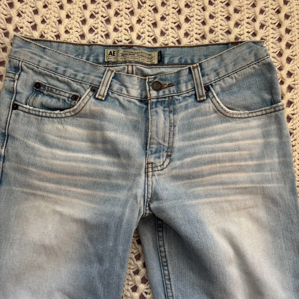 American Eagle Outfitters Distressed Bootcut Jeans Mid Rise Women's SZ6 W30 Blue